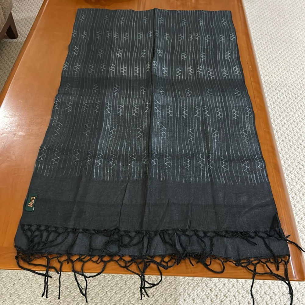 NEW long Silk scarf. Steel Grey/ black. Nice pattern. 2yards (72”) long,21” wide